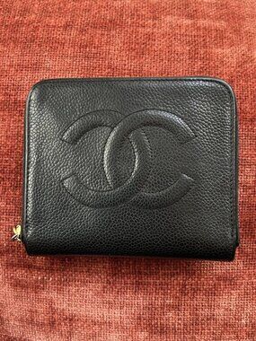 CHANEL Small Caviar Zip Wallet, Black